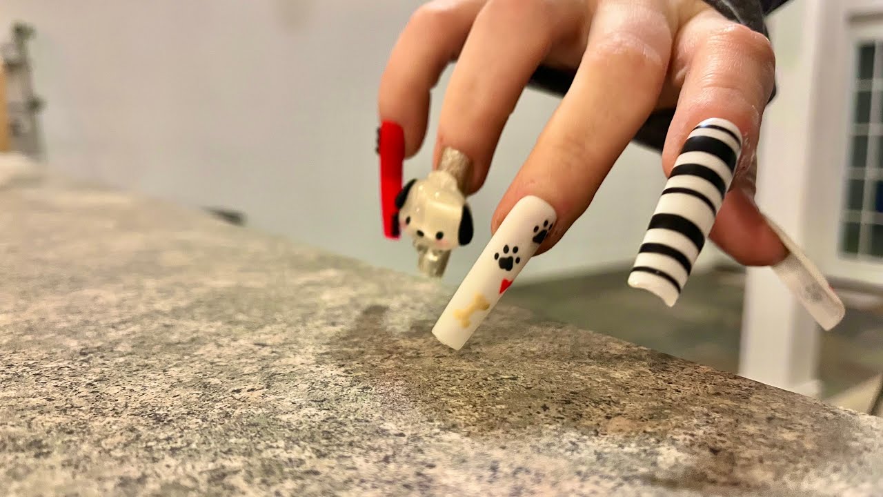 Crispy Surface Tapping / Scratching ASMR