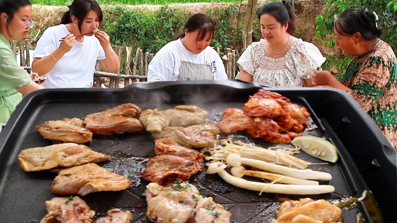 今天让公婆也来把夏日烧烤，一家人又聚在一起啦，满满的幸福感【胖手手丹丹】