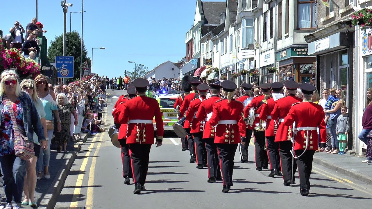 Pembrey & Burry Port Carnival (Part 2) ~ The Parade 2017