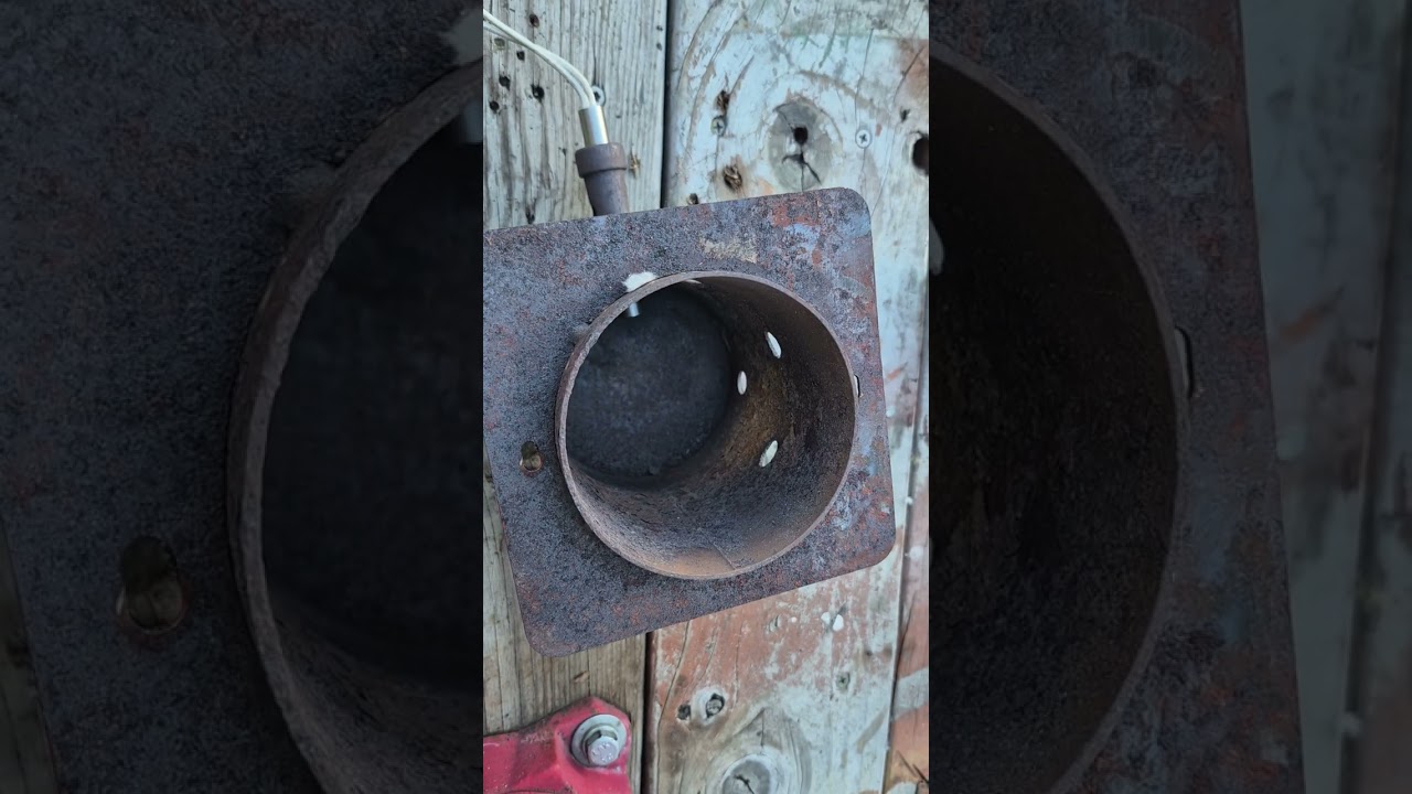 Part 5, Pro series 4 vertical smoker Pit Boss, took off the Auger box housing/ fan and burn pot