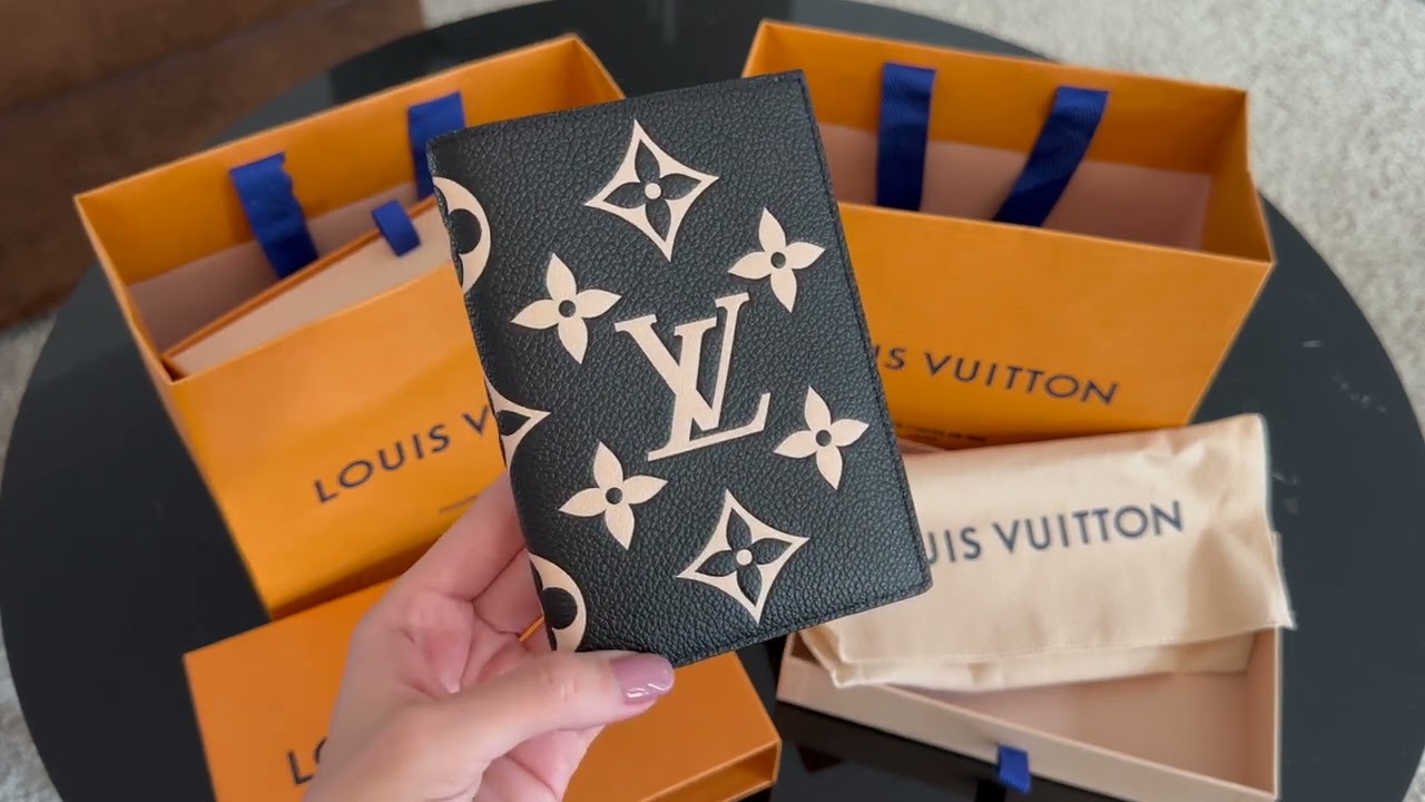 Распаковка обложек на паспорт от Louis Vuitton | Обзор