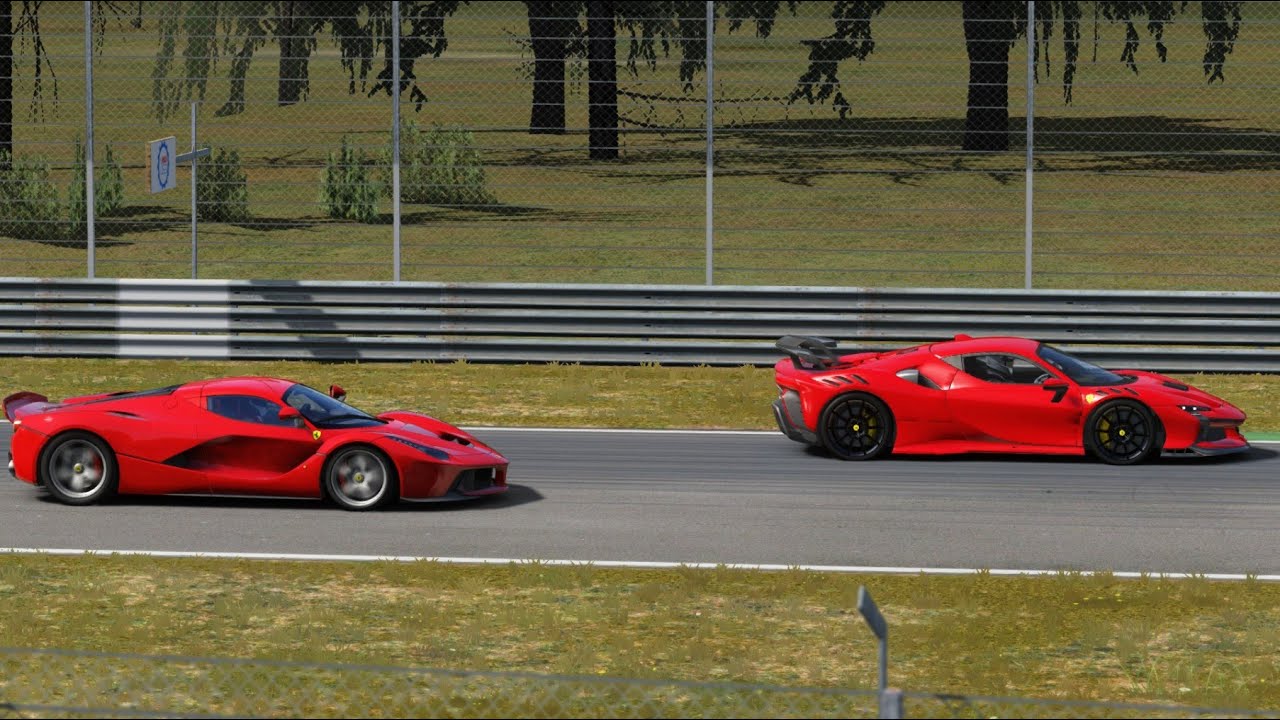 Ferrari SF90 XX Stradale 2025 vs Ferrari LaFerrari 2015 vs Ferrari SF90 Stradale 2022 at Monza