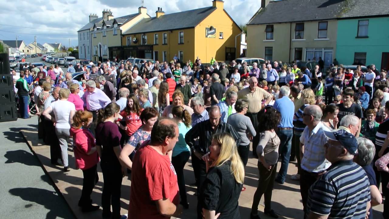 Clare Lancers outdoors in Kilfenora