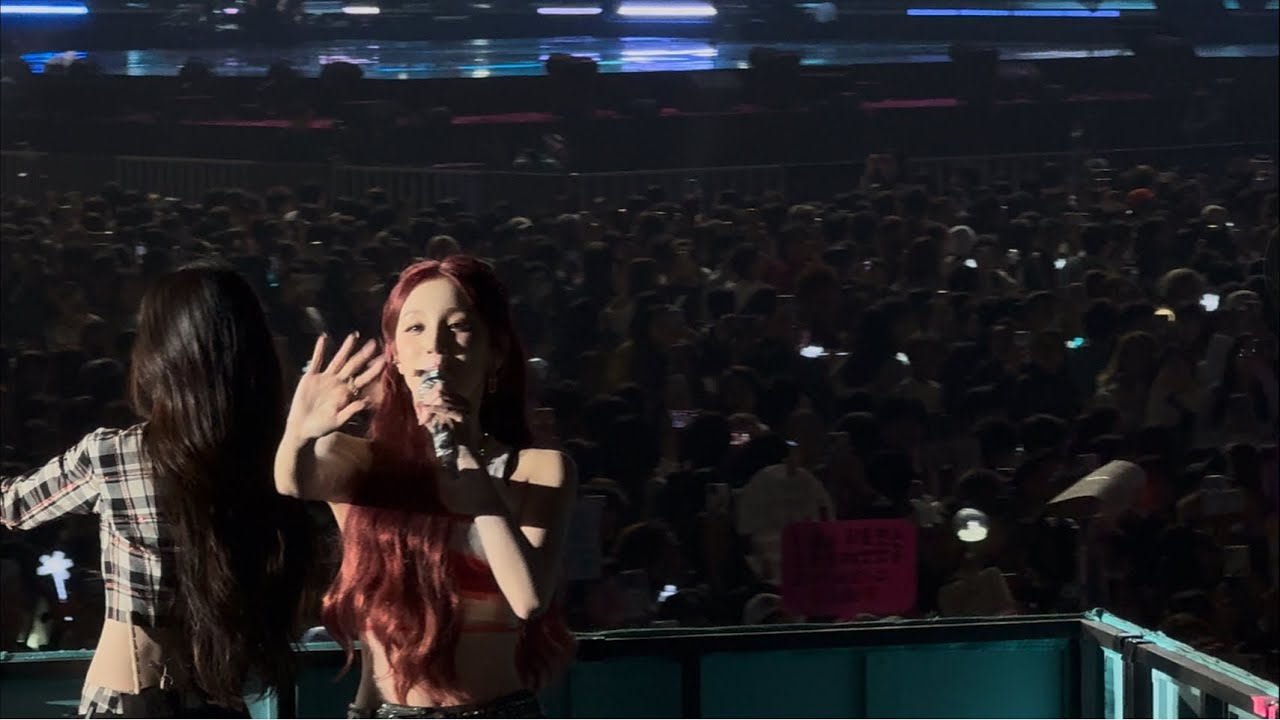 「小娟Solo Ice Blue Rabbit +Wife花車」 2026 i-dle World Tour 「Syncopation」台北場 （大巨蛋104區） 20260307