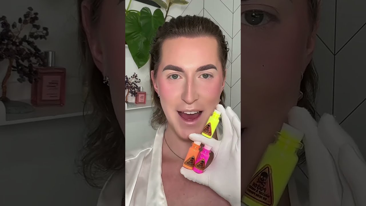 Eye-Catching Neon Makeup Tutorial for a Night Out#neonmakeup #makeuptutorial