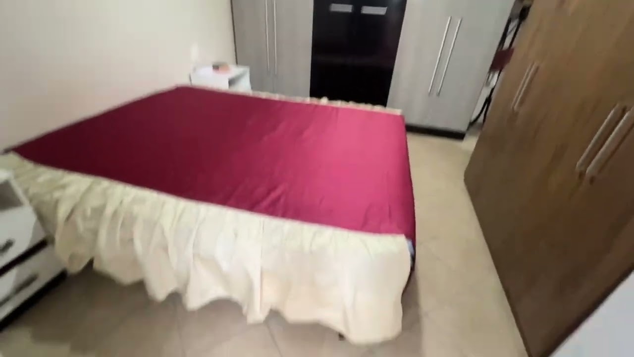 LINDO APARTAMENTO DE 1 DORM POR APENAS 260 MIL NO BAIRRO: CAIÇARA. COD: 7459