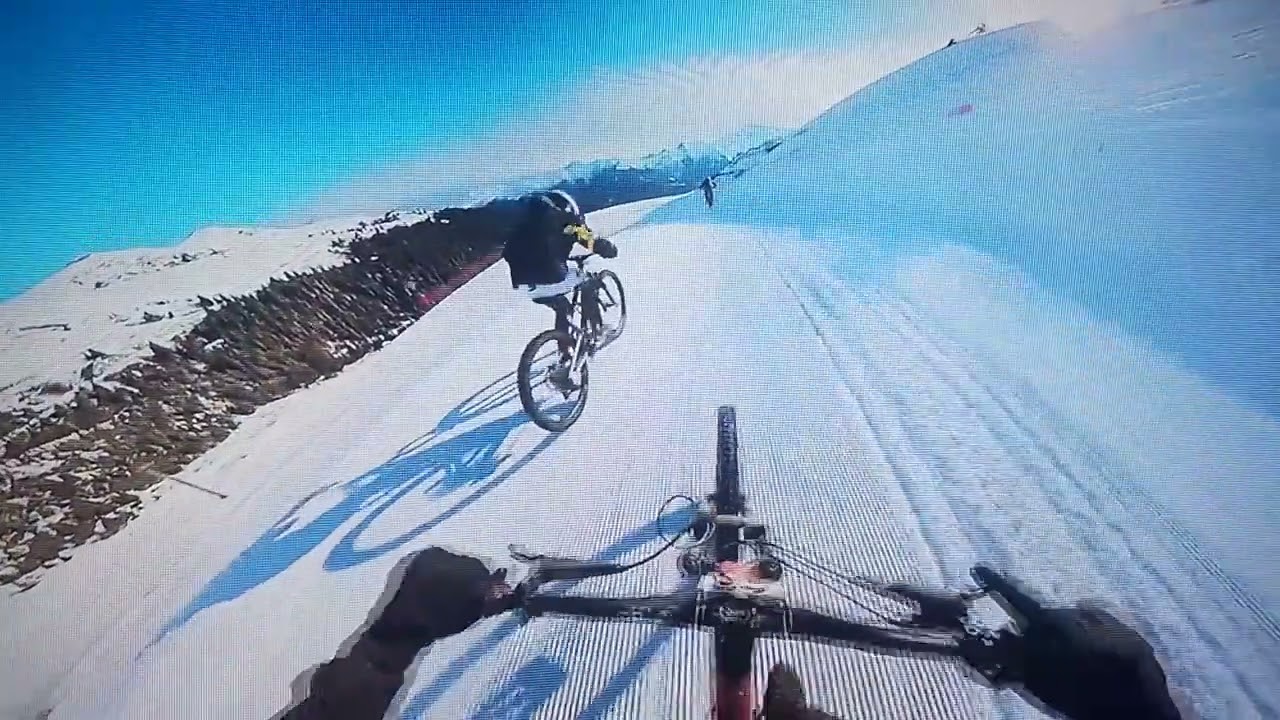 Red bull bike radical, pura adrenalina 🙄.