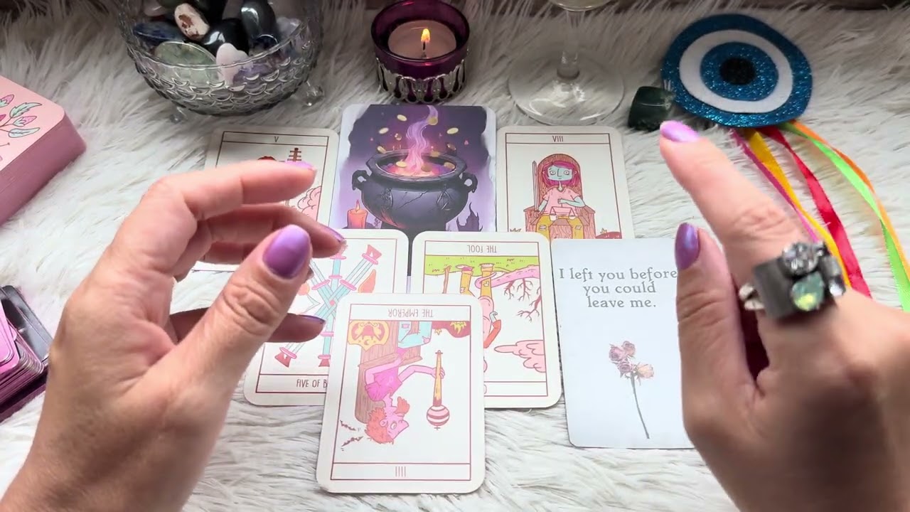 Sua VIDA AMOROSA em 8 Cartas!🔮🩷