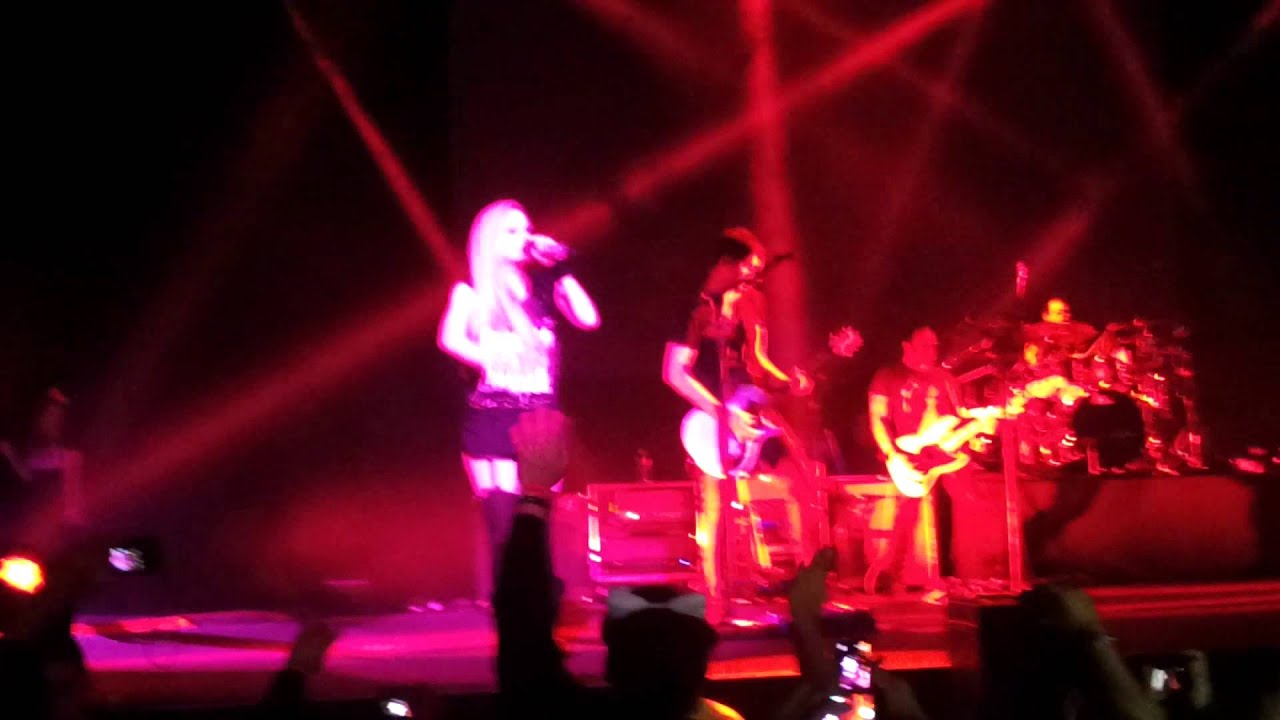 The Avril Lavigne Tour (Ciudad de México) COMPLETO