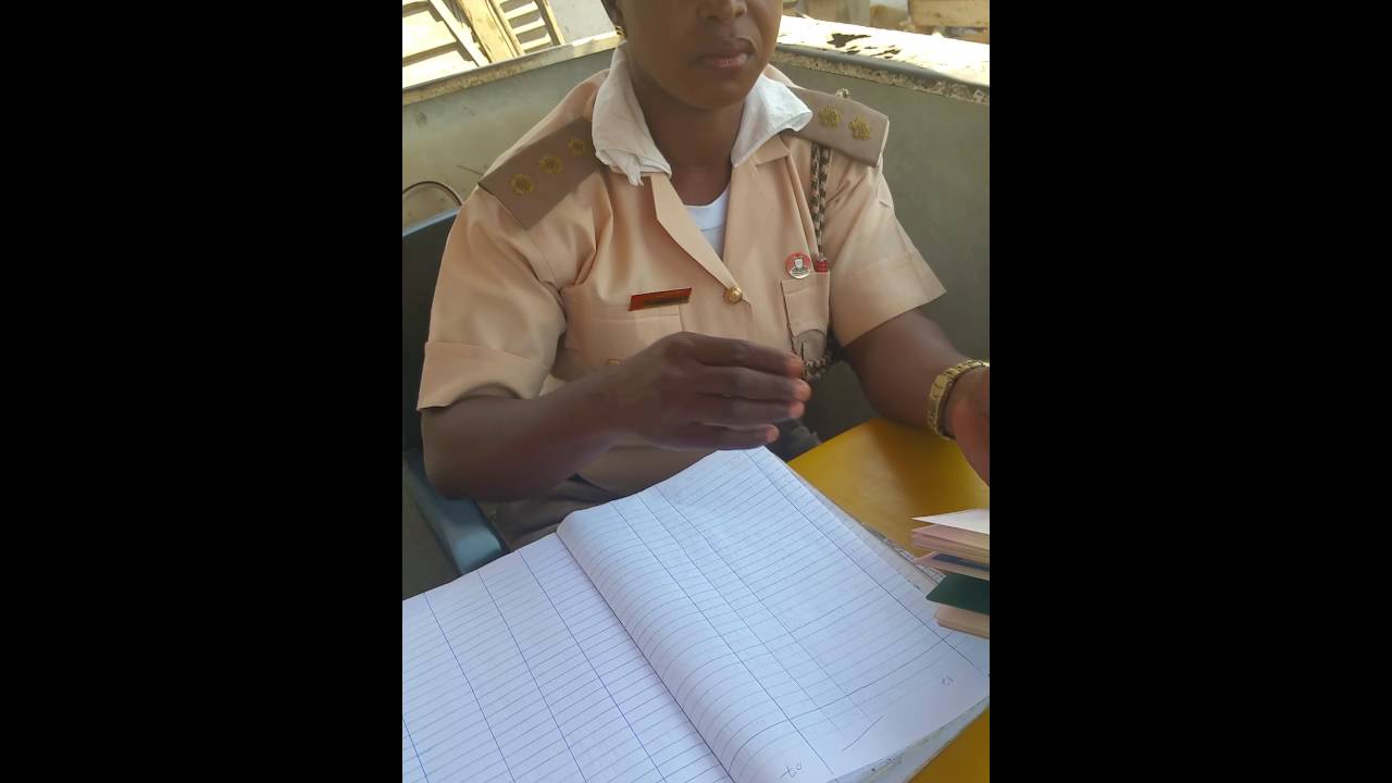 Nigeria immigration officer Udensi I L extorting money from Nigerians for entry Visa