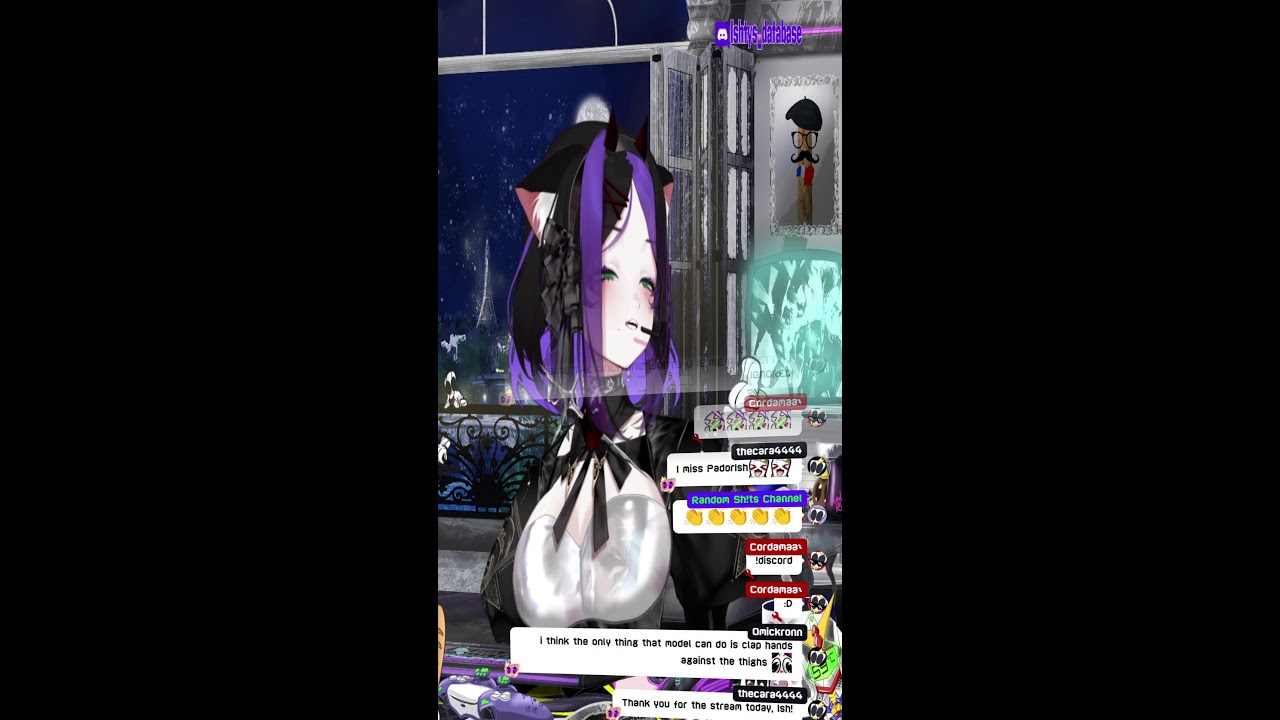 French VTuber Maid Scared In a Weird Gallery! | TWISTED GALLERY