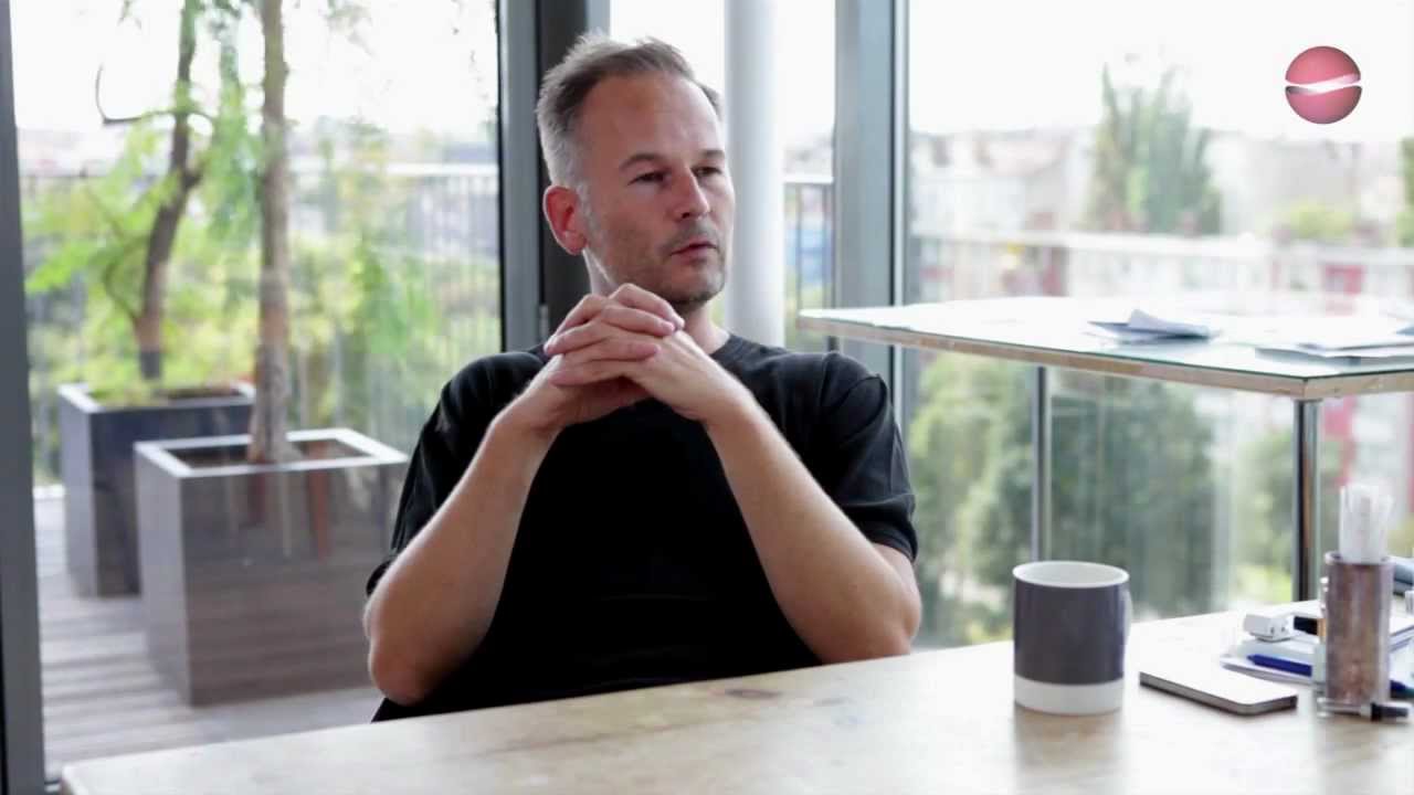10 Fragen an Parfümeur Geza Schön