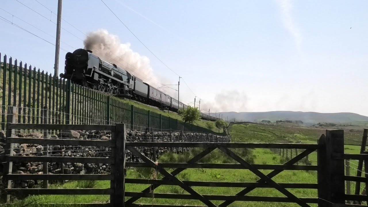 35018 is back! . . . and conquers Shap (13 May 2023)