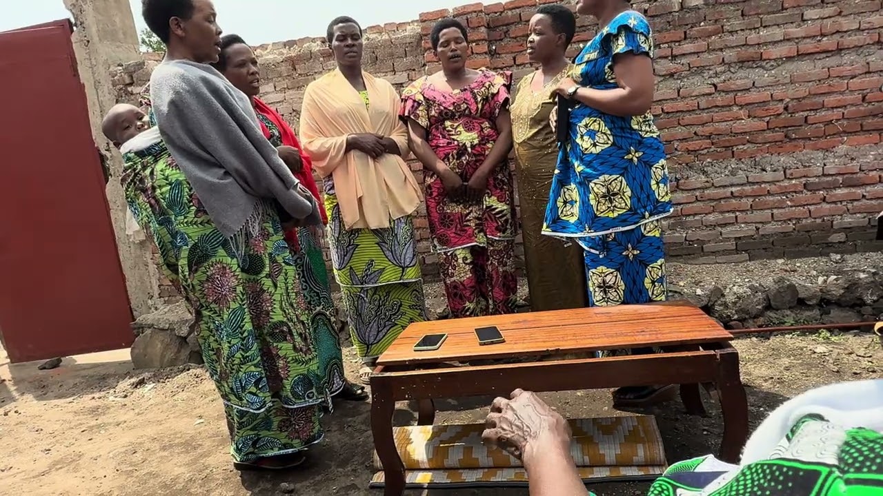 UWITEKA MANA NYEMERERA NGUSHIME BY CHORALE ITABAZA (GISENYI)