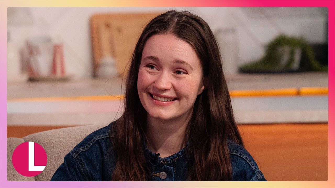 Sigrid: Sharing the Stage With Ed Sheeran & Inspiring Taylor Swift? | Lorraine