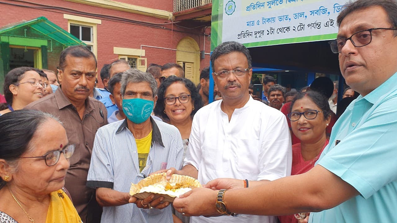 Maa Canteen at NRS Medical College and Hospital, Kolkata