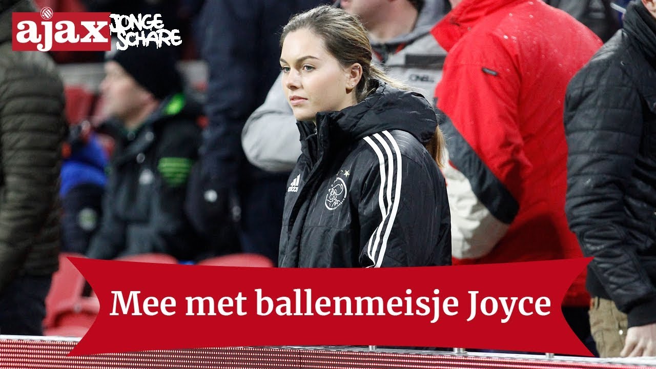 Beleef Ajax - PSV mee met ballenmeisje Joyce