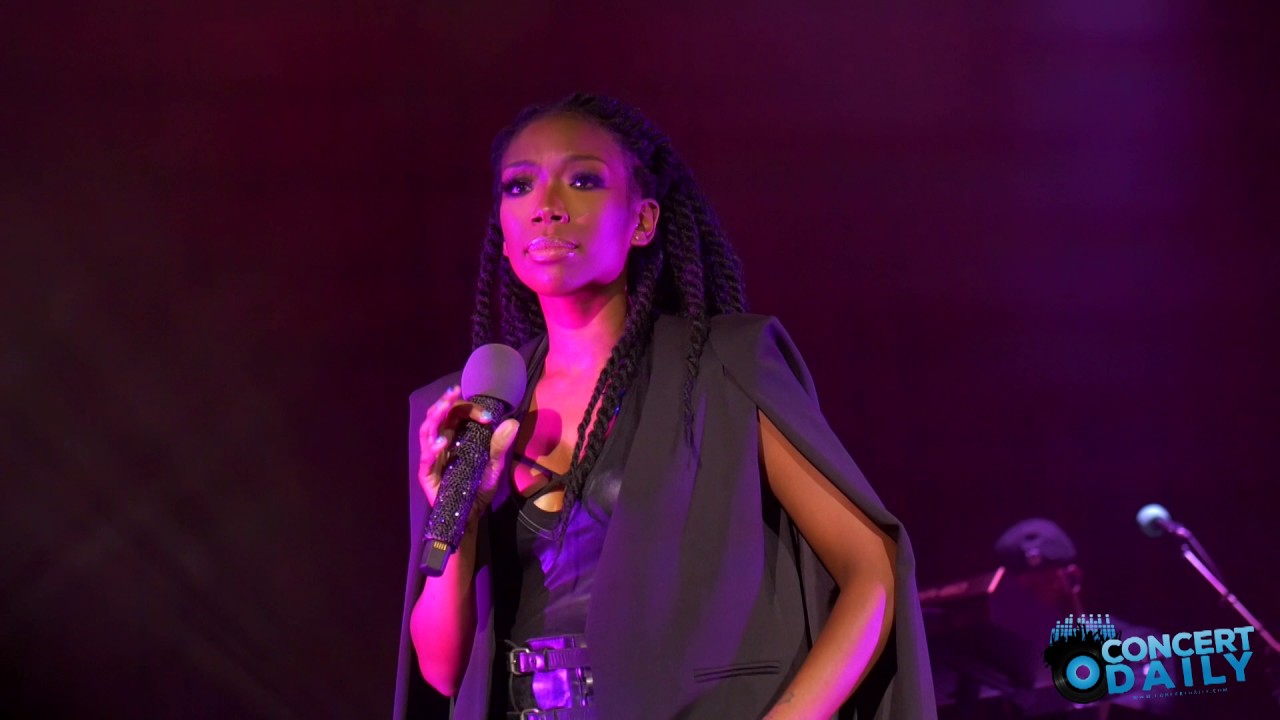 Brandy performs 