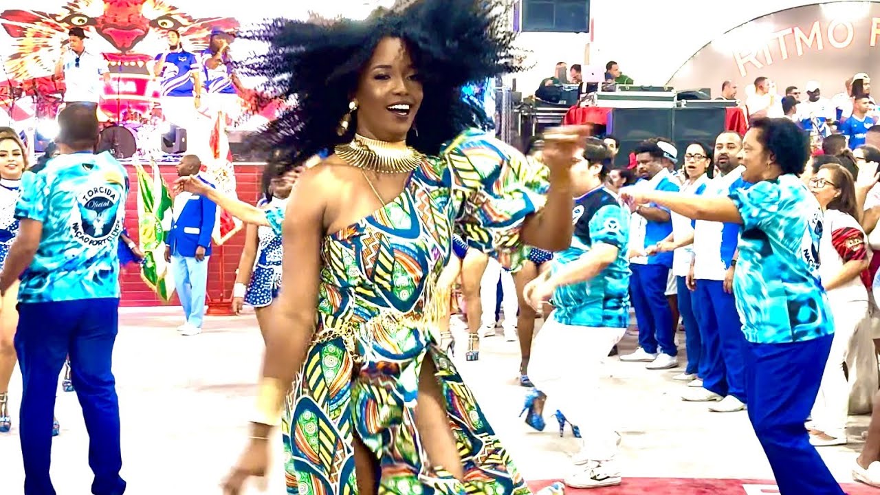 🇧🇷 Portela Dancers at Porto da Pedra, Brazilian Samba Show