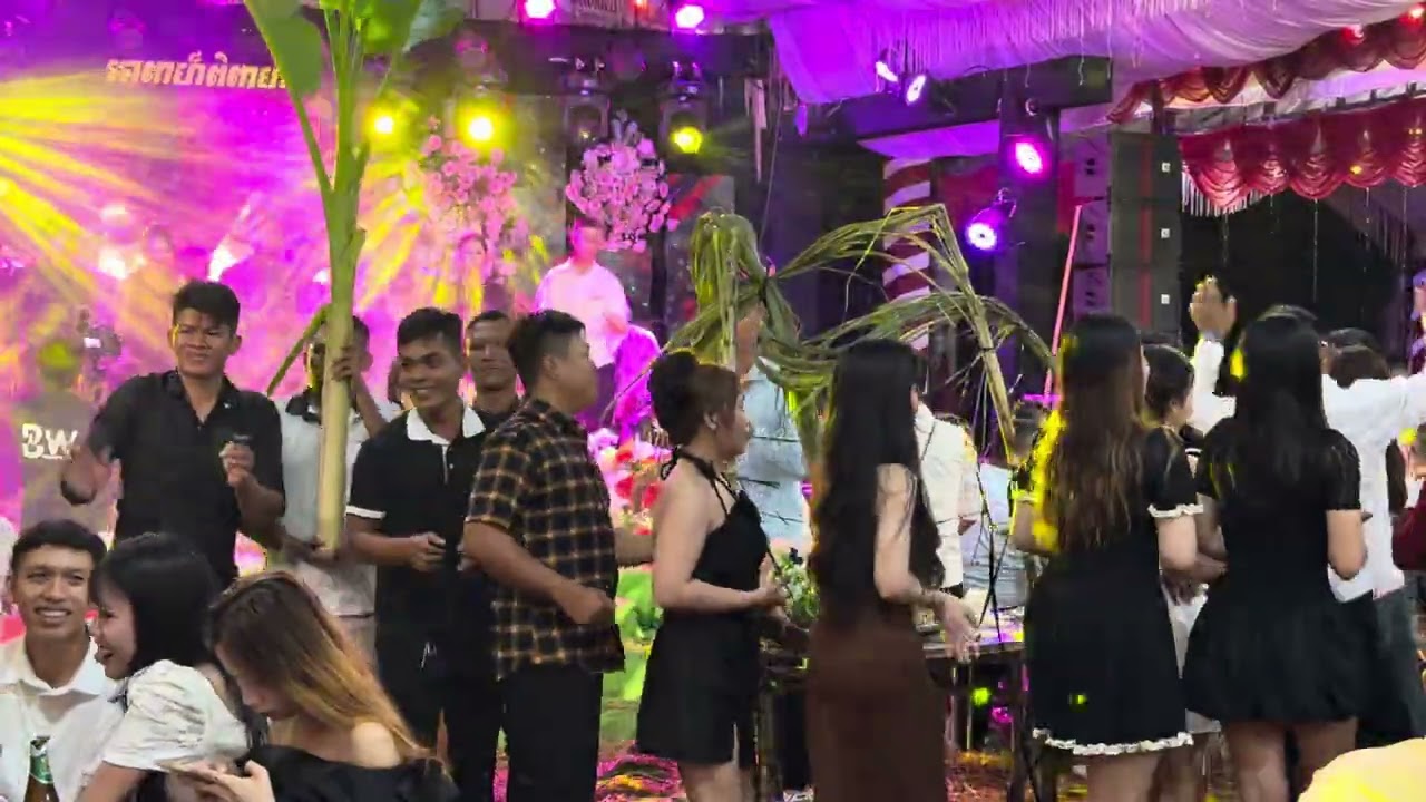 Đám cưới ở Cần Giờ 2 / Thuỷ Tiên & Minh Phú