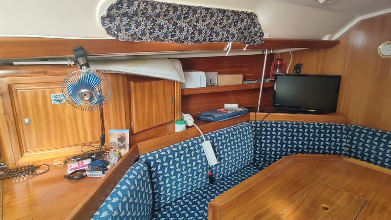1998 Dufour 35 Classic - SOLD