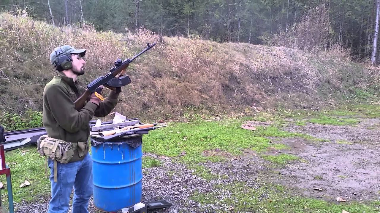 CZ858