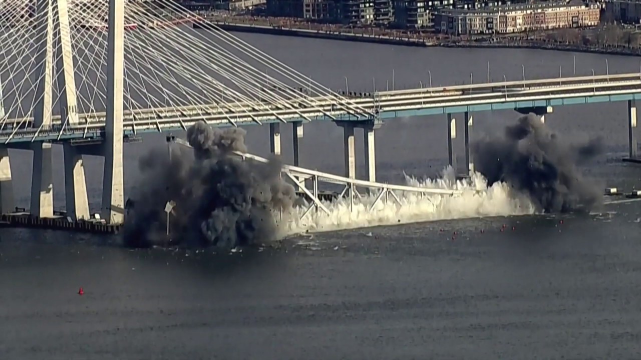 Tappan Zee Bridge Demolition Over Hudson River