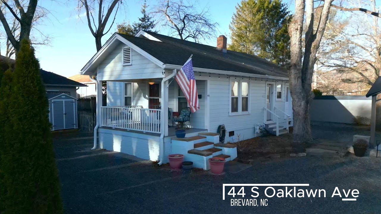 44 S Oaklawn Ave, Brevard, NC