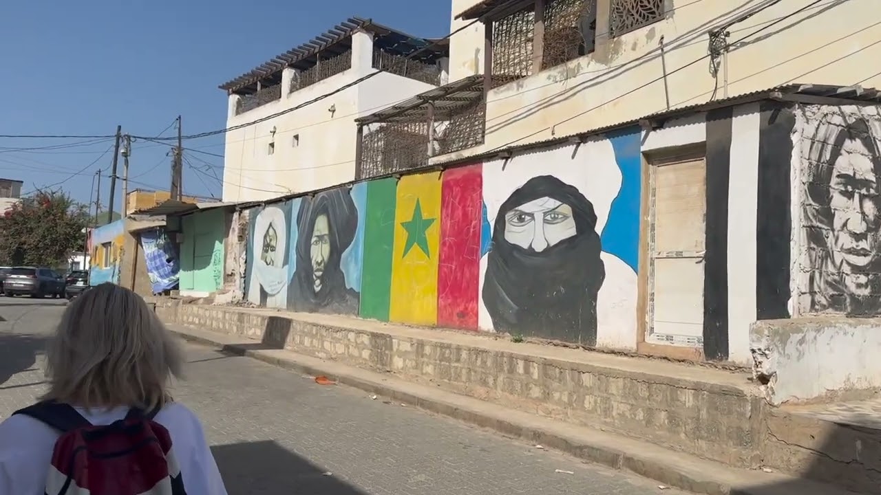 Le Senegal a moto en duo