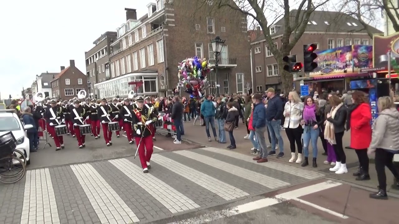 Oranje IJsselmuiden streetparade SailKampen 2024