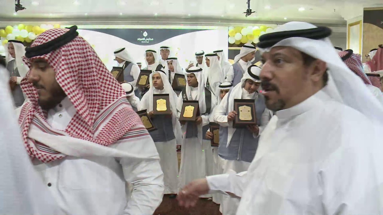الحفل السنوي لخريجي مدارس الأمجاد الأهلية || المرحلة المتوسطة 2022