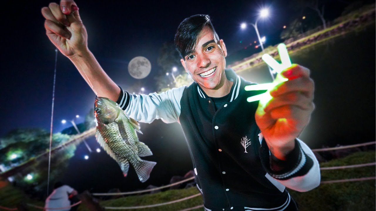 PESCA NOTURNA COM MEU CUNHADO RENAN *BOIA QUE BRILHA NO ESCURO*