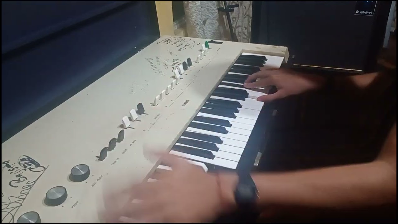 Sonido del tema Reloj de los Pasteles Verdes en el organo Yamaha YC-20