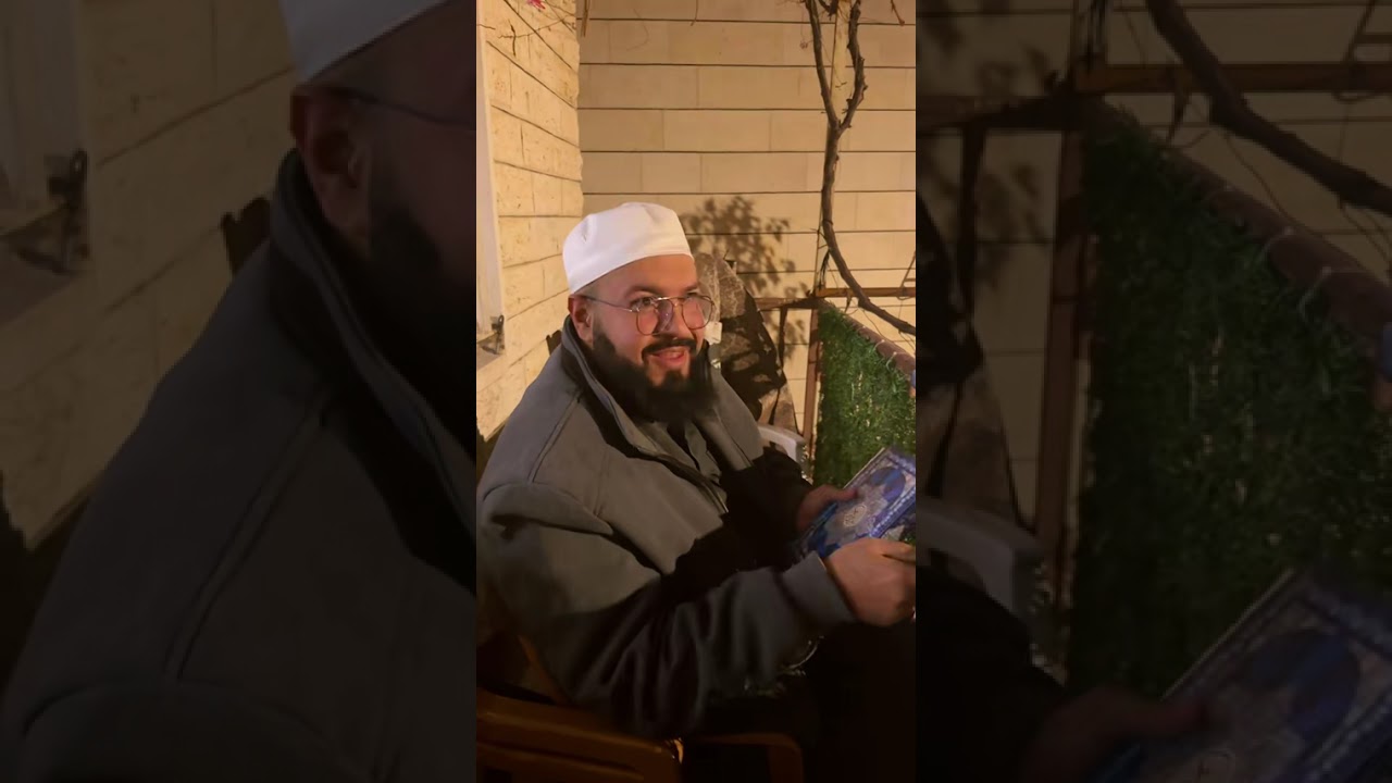 حكم القراءة من المصحف أو الهاتف الجوال في الصلاة