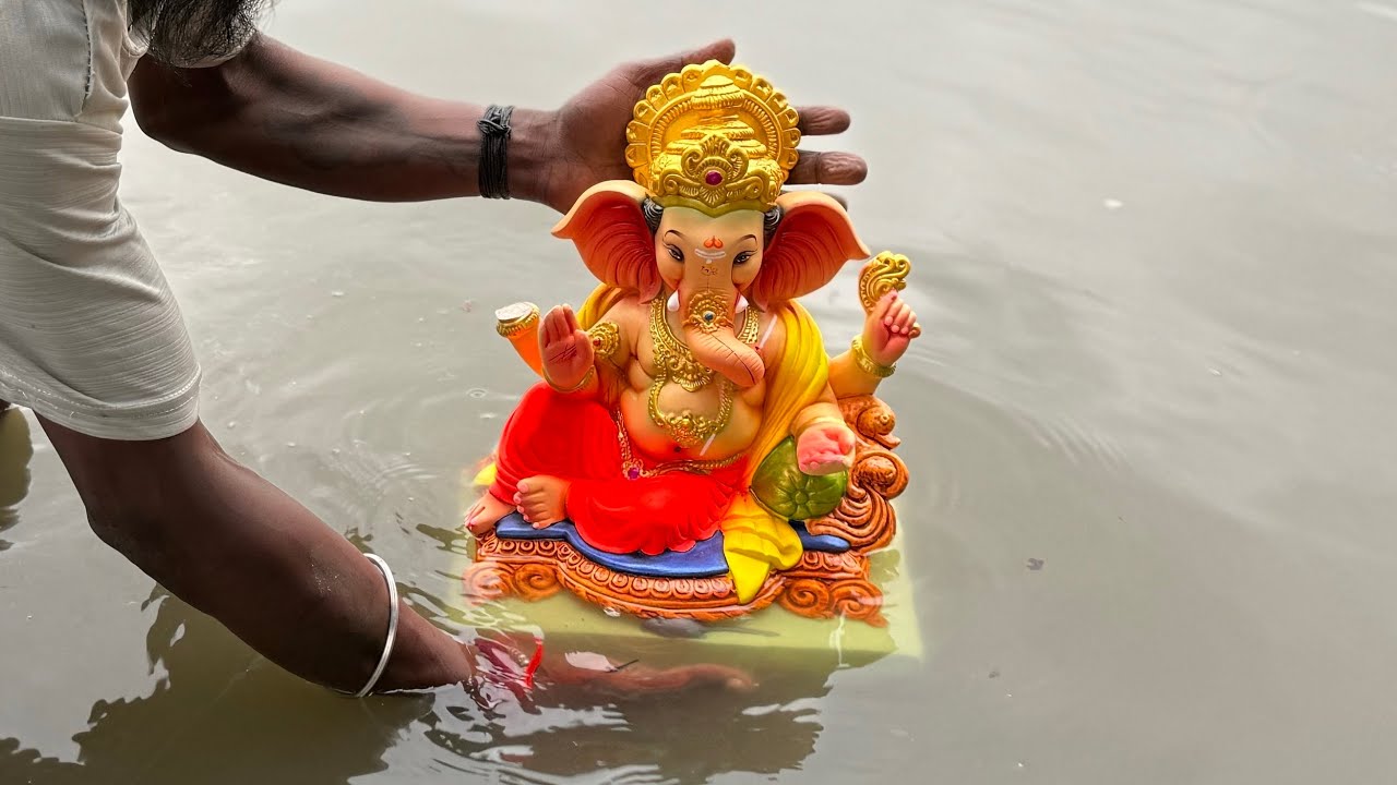 Ganesh Chaturthi Ganesh nimajjanam 2025 | 1st Day Ganpati Visarjan 2025 Tank Bund | Ganesh Immersion