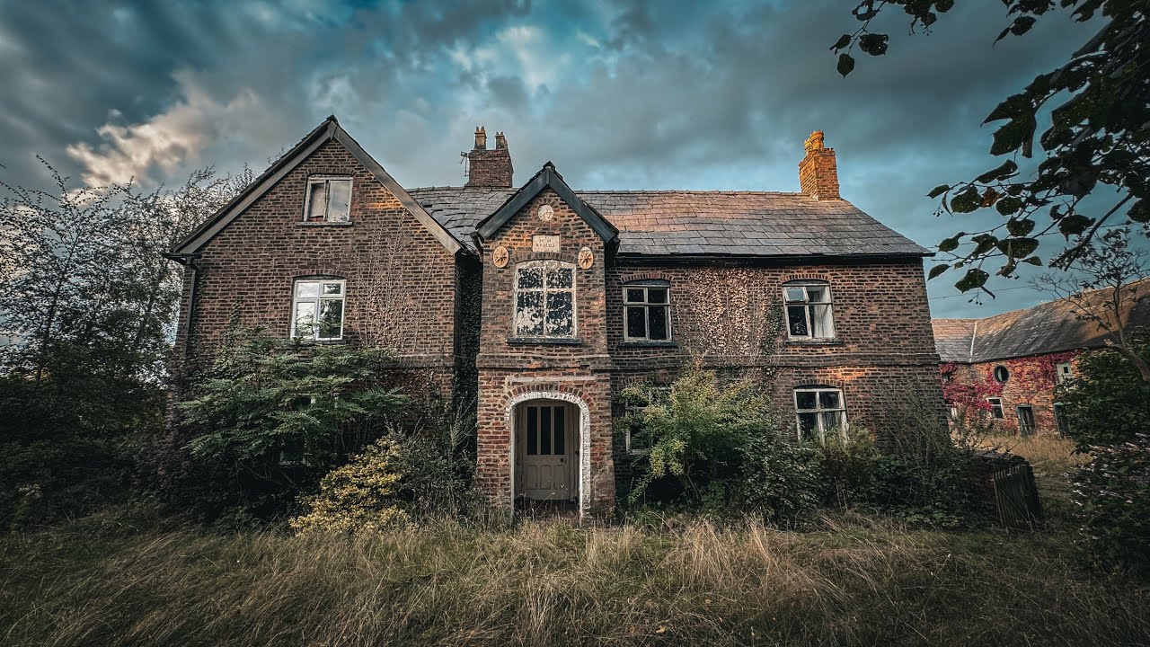 BEST PARANORMAL EVIDENCE ON THE INTERNET HAUNTED ABANDONED HOUSE