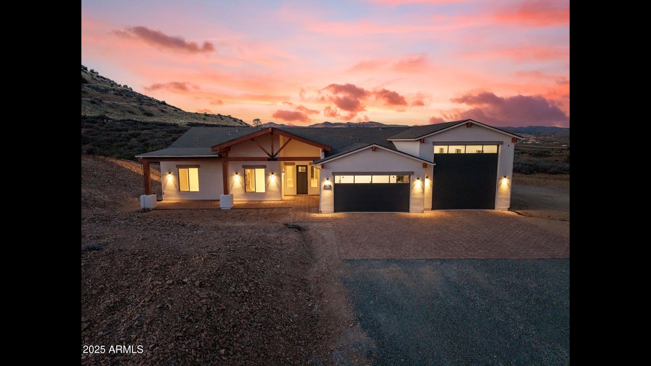 Arizona's High Country Living - 15900 E. Lone Fox Trail, Dewey, AZ. 86327