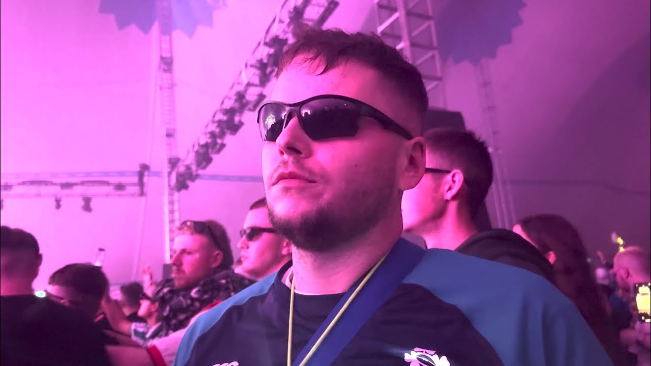 SNEAKING INTO ELECTRIC PICNIC! IRELAND’S BIGGEST FESTIVAL 🇮🇪
