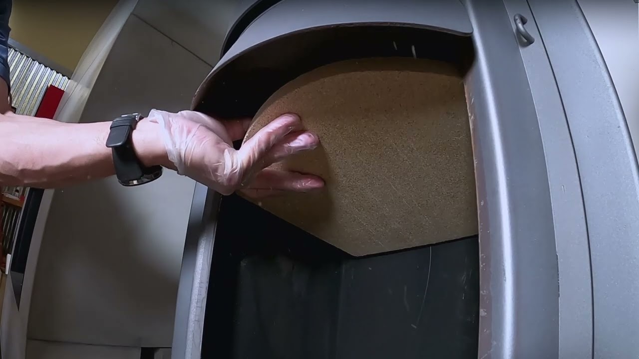 Euro Fireplaces - Andorra firebox vermiculite lining.