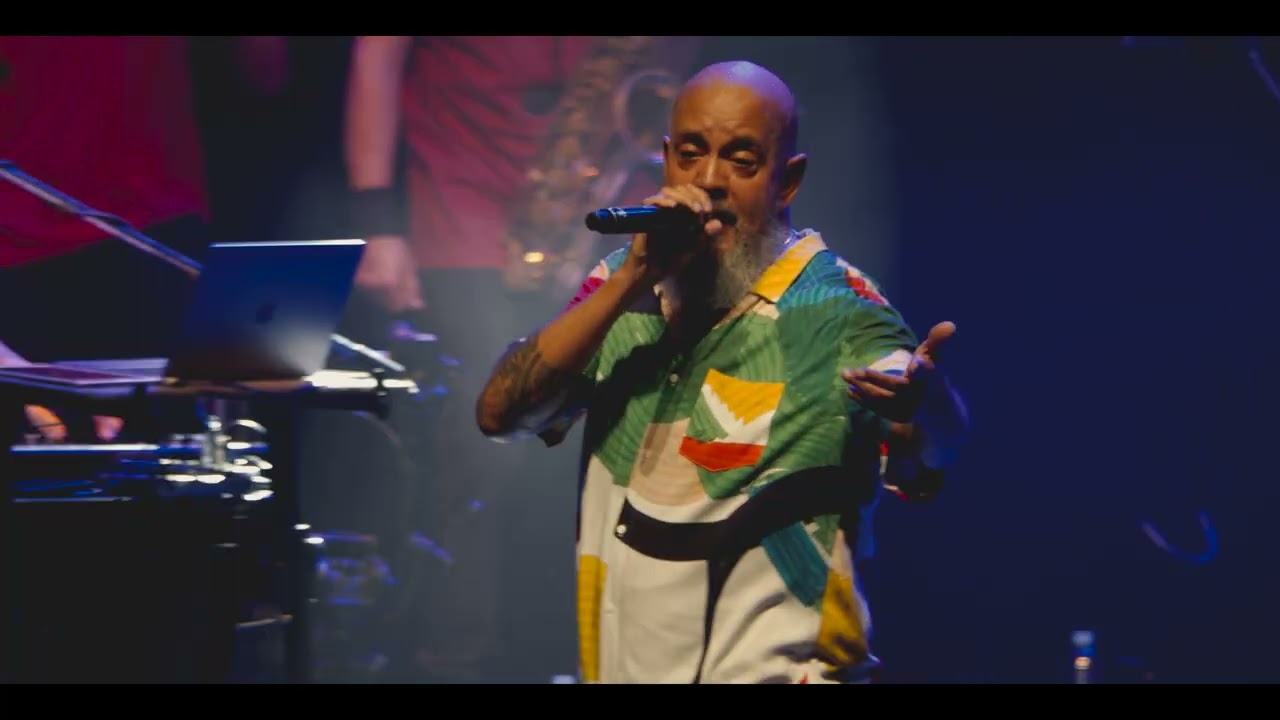 Runaway (en vivo en EL COLISEO)