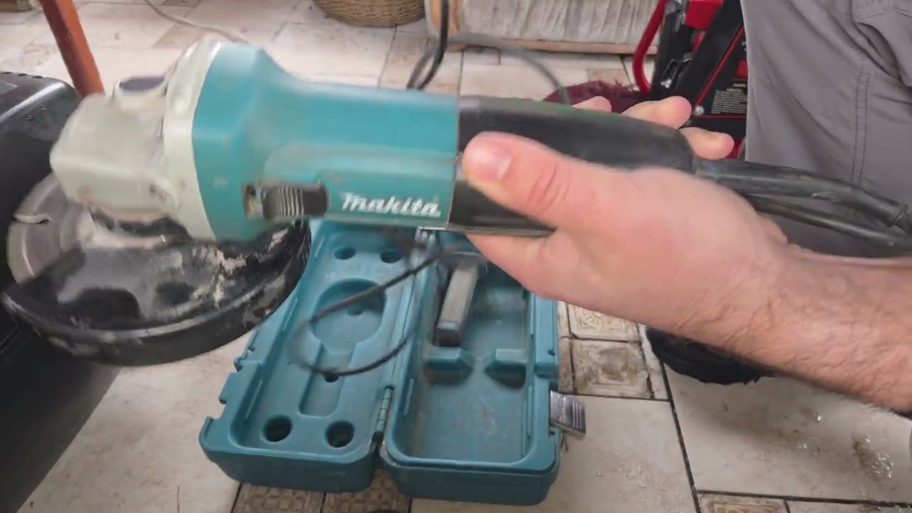 Выбор  болгарки шлиф машинка Makita  GA 5030 болгарка  720 w обзор  отзыв  спустя  10 лет арматура