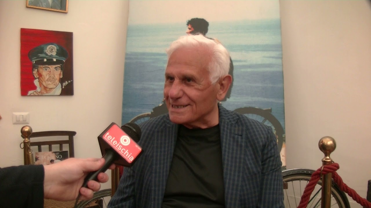 Gemellaggio. San Giorgio e Procida unite, nel nome di Massimo Troisi