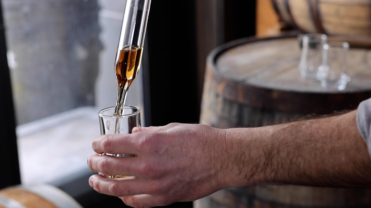 Hollerhorn Distilling создает уникальный &laquo;древесный спирт&raquo; из нью-йоркского кленового сиропа