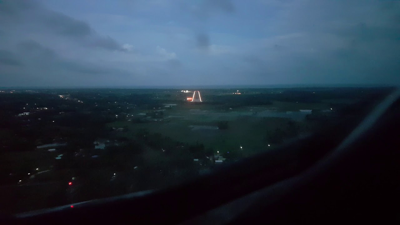 landing, Philippines 🇵🇭 kalibo airport. Airbus a320 pilot view