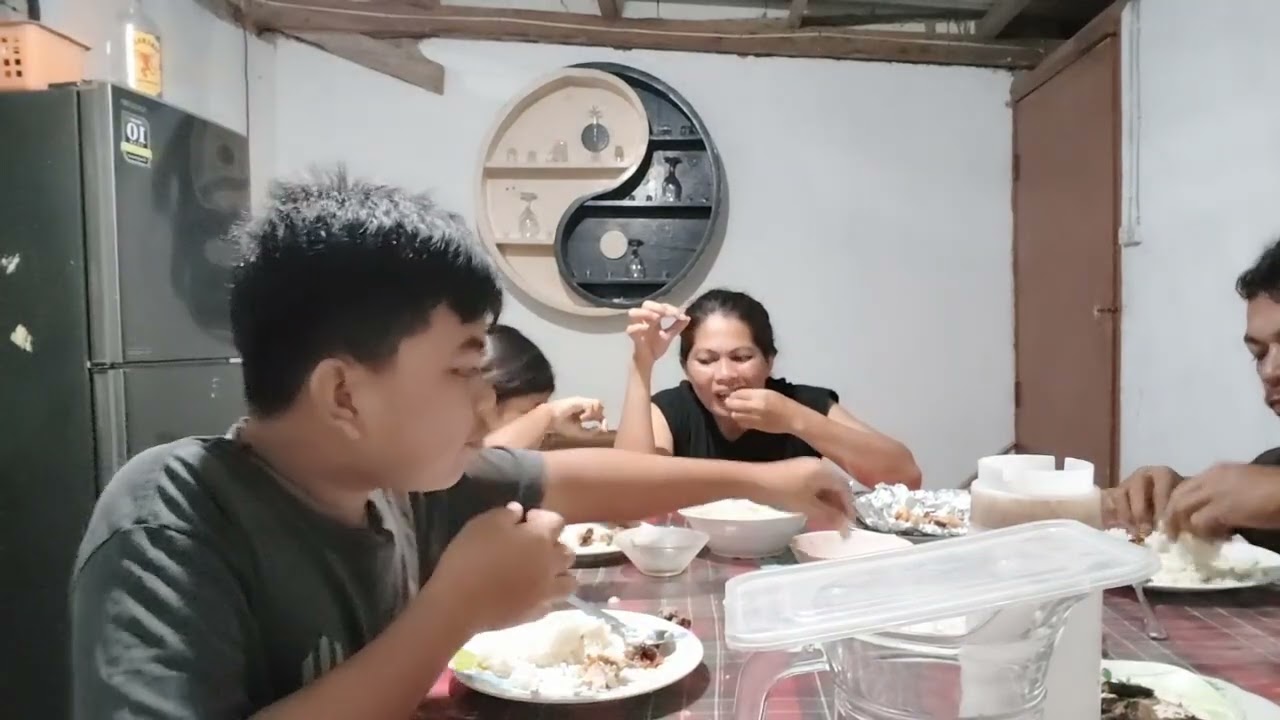 LET'S EAT DINNER TOGETHER.