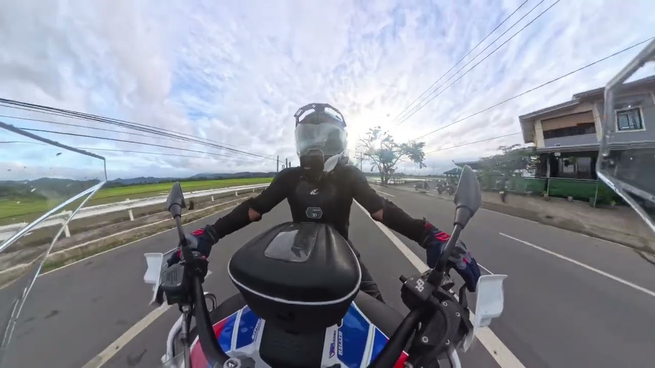 DEAN & DELUCA, Tanay, Rizal. Pililia Windmill and Marilaque Highway. BMW R1250 GSA