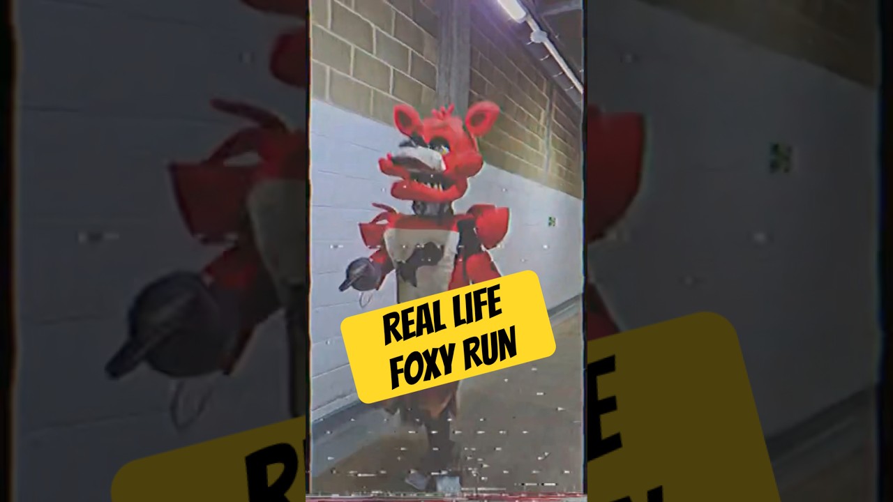 Foxy run in real life! #fnaf #fnafcosplay #costume #foxy #foxyrun #eva #horror #fnafmovie #viral