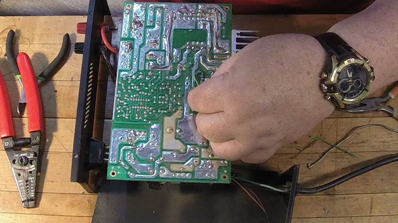 Pyramid PSV300 30 AMP 12 Volt Power Supply Repair Video