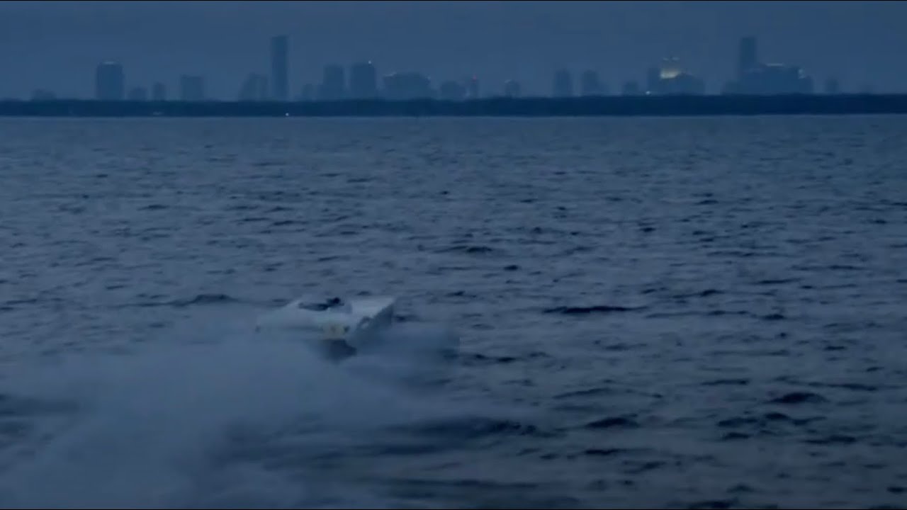 Miami Vice (2006) movie scene | "on my way back"