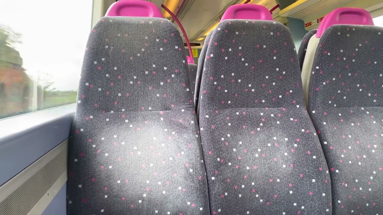 c2c Train Ride from Leigh-On-Sea to Benfleet on 357206